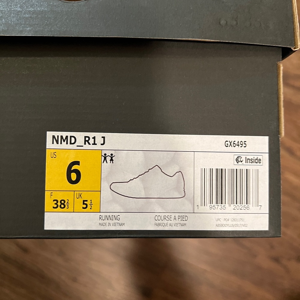 Adidas NMD R-1